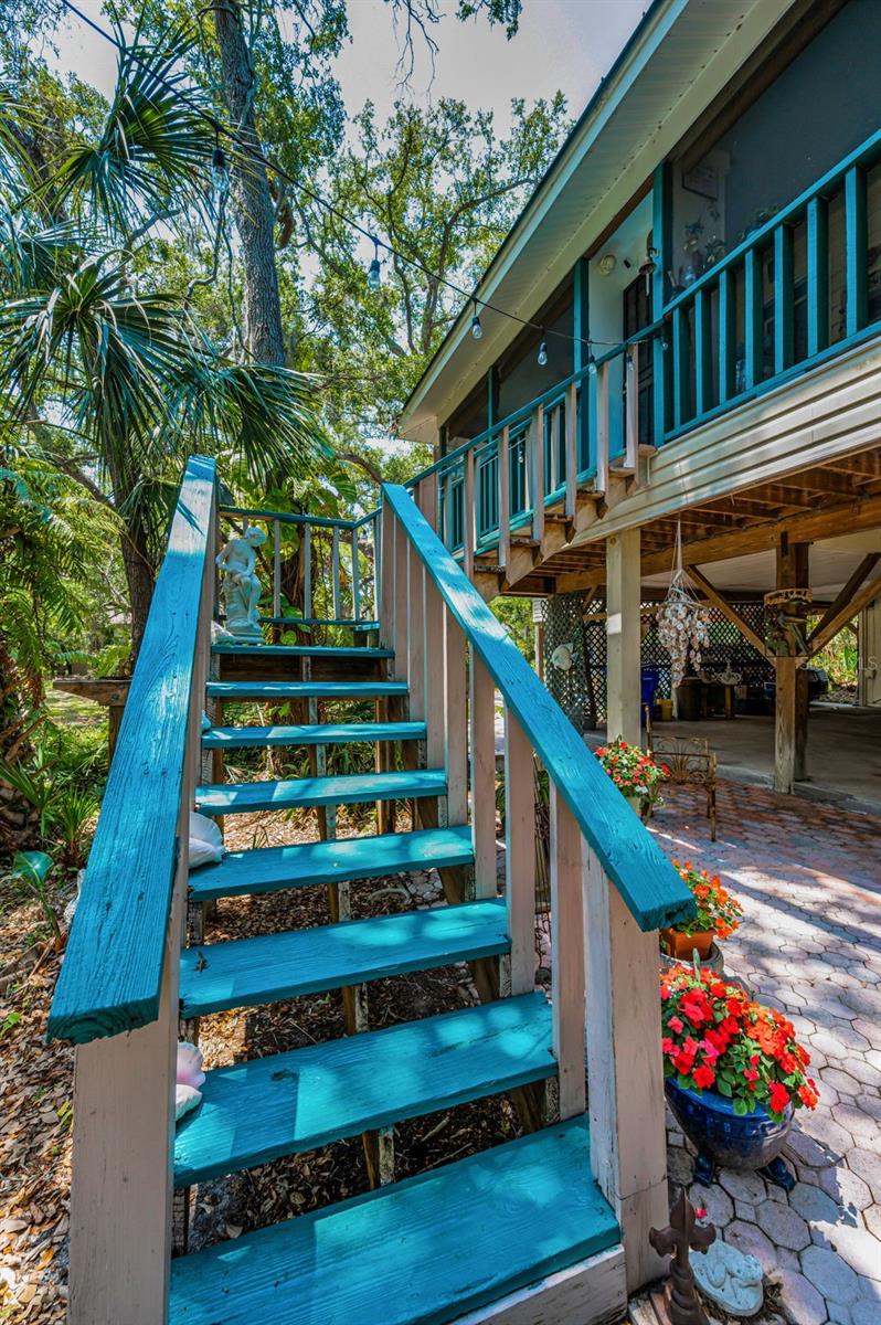 Listing photo id 18 for 420 Hanby Street