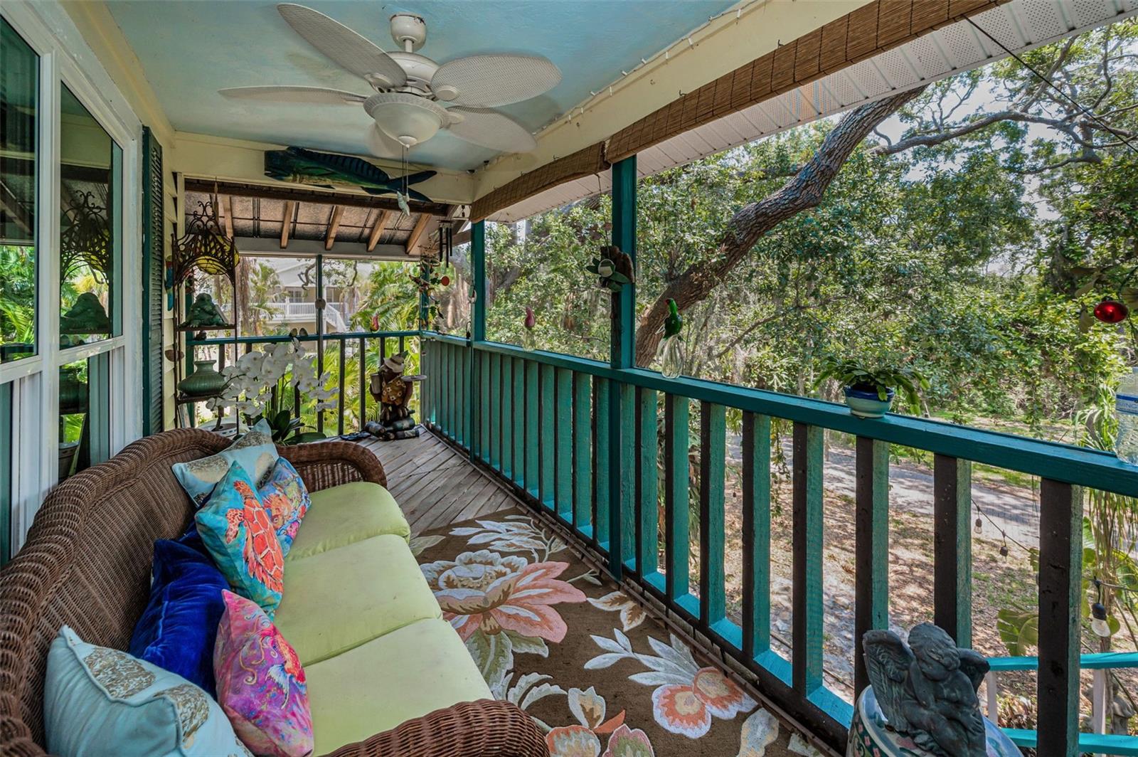 Listing photo id 21 for 420 Hanby Street