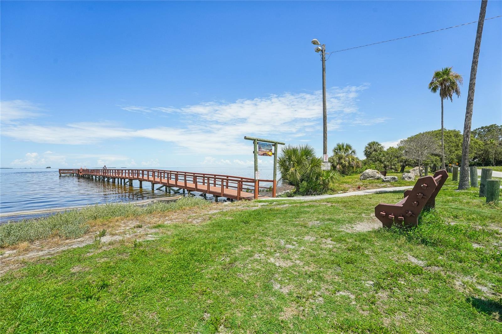 Listing photo id 52 for 420 Hanby Street