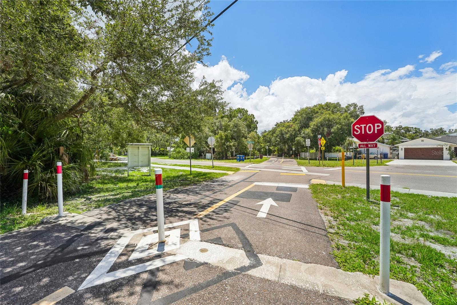 Listing photo id 58 for 420 Hanby Street