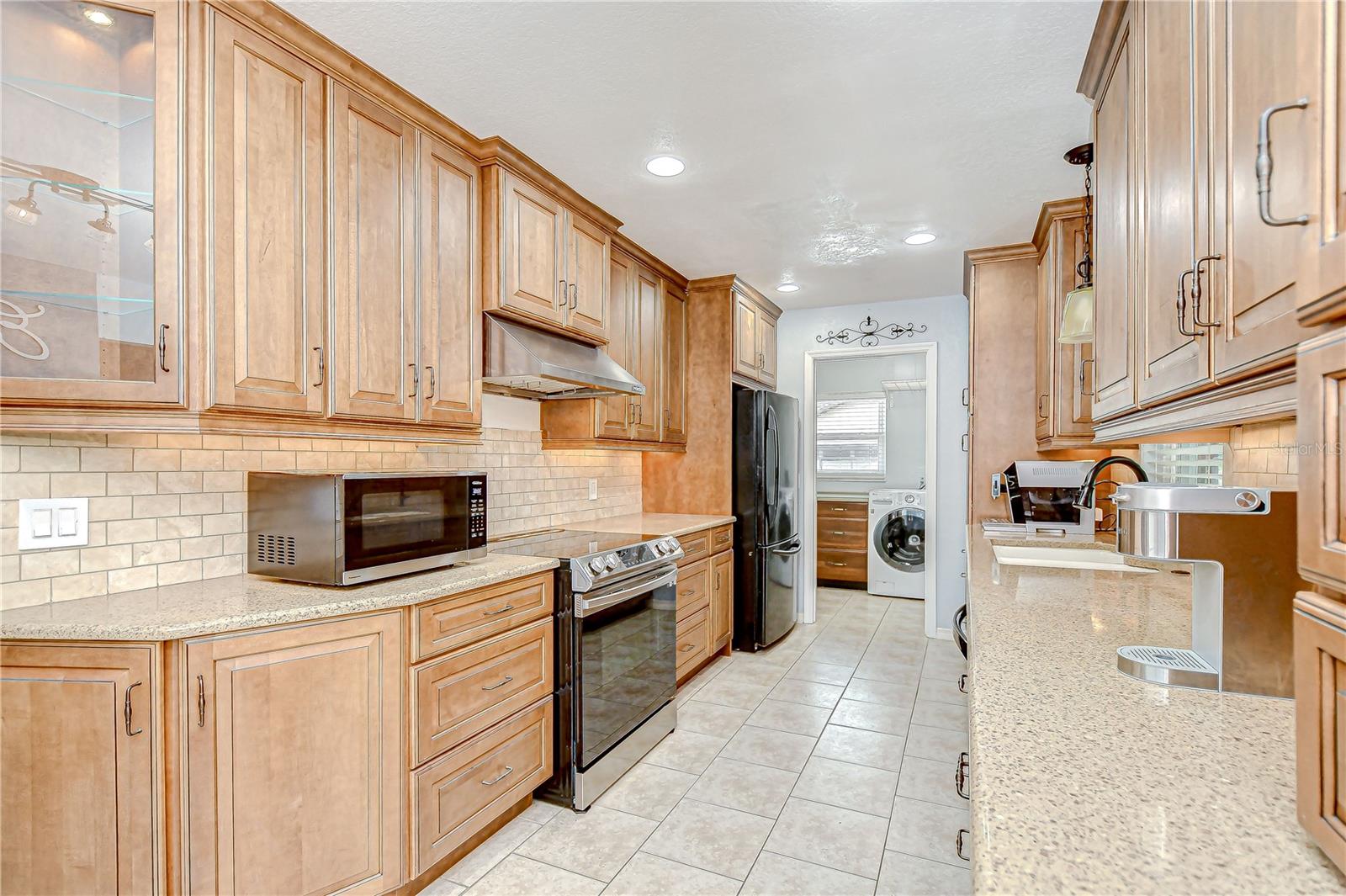 Image 11 of 34 For 2524 Laurelwood Lane
