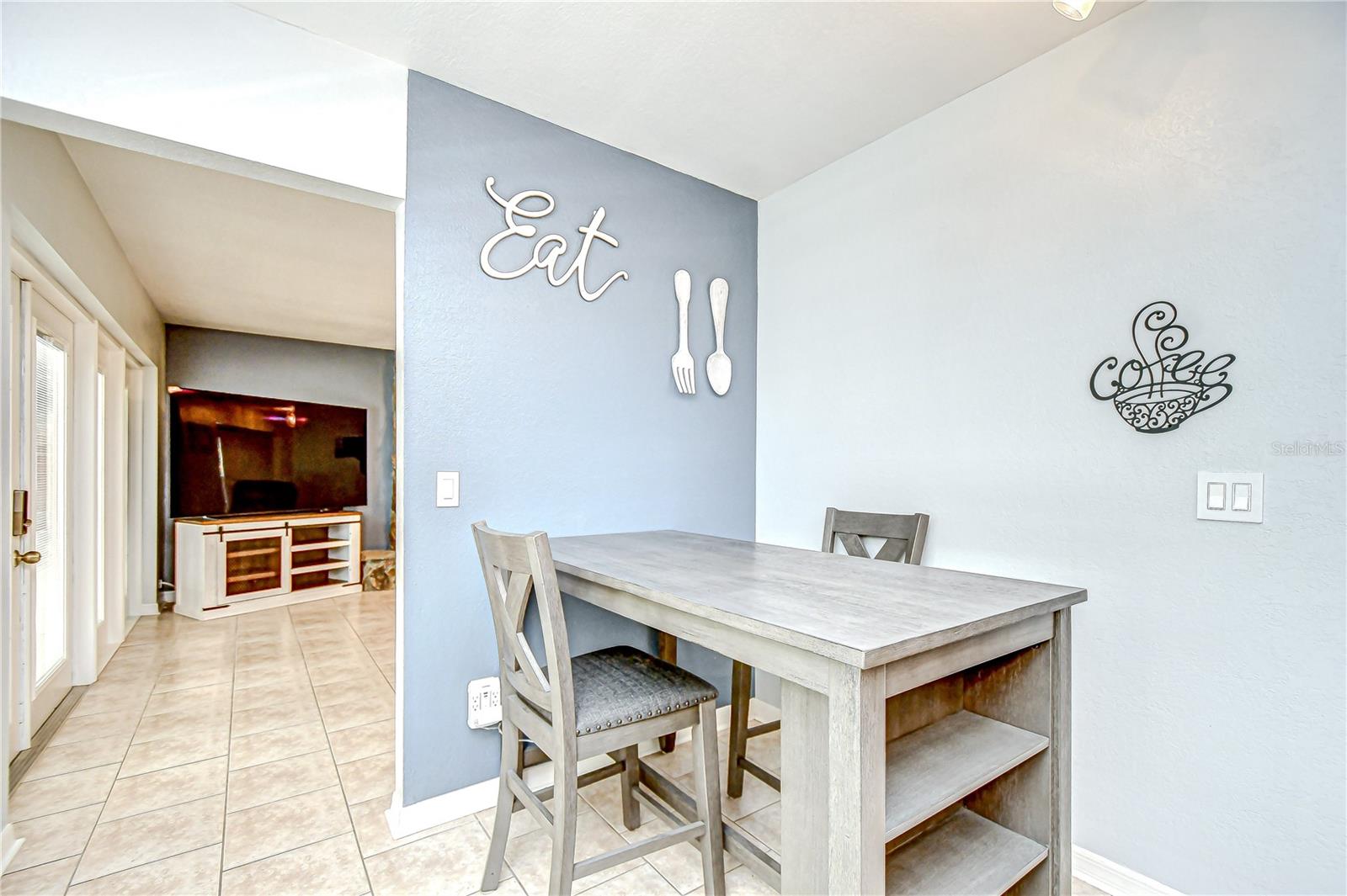 Image 13 of 34 For 2524 Laurelwood Lane