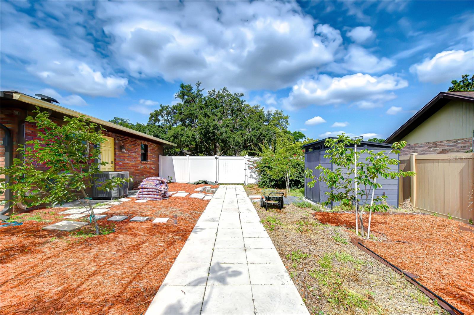 Image 31 of 34 For 2524 Laurelwood Lane