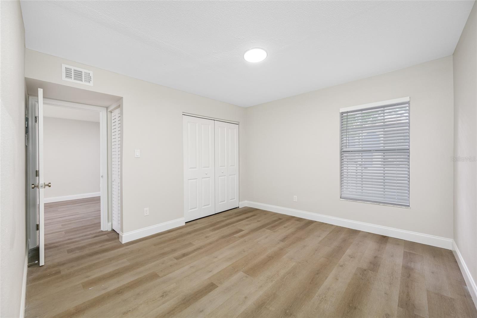 Image 11 of 15 For 155 Davis Boulevard 5