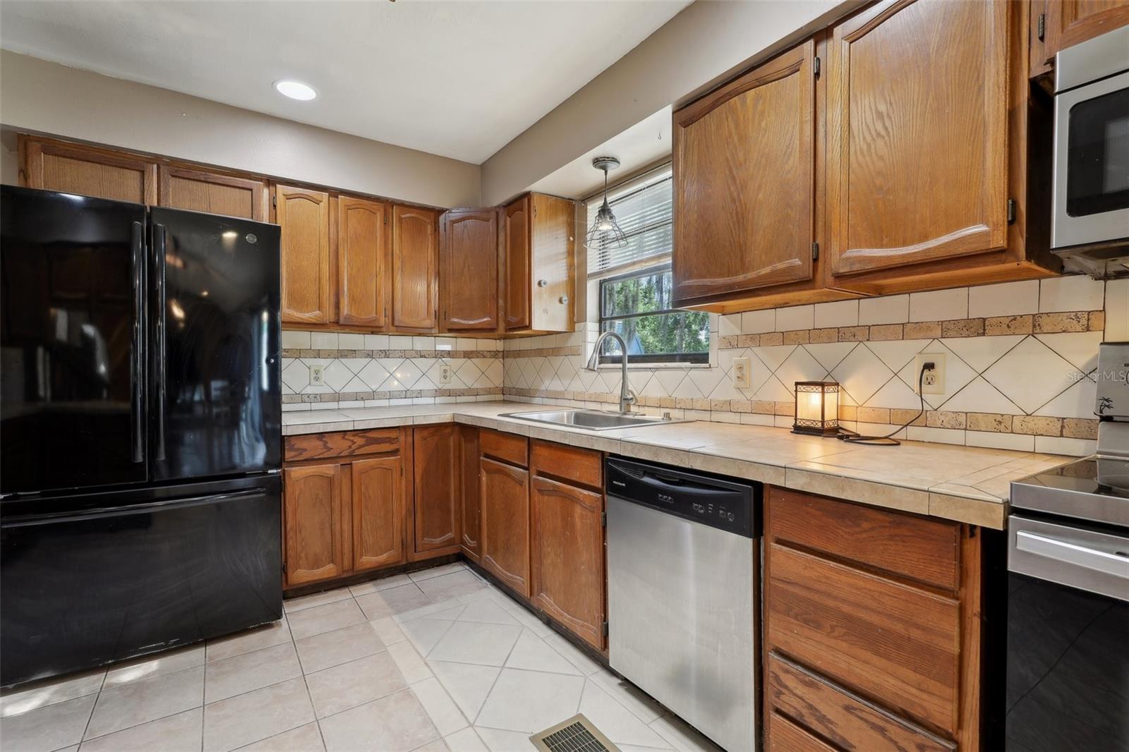 Image 12 of 40 For 3807 Timberlake Road N