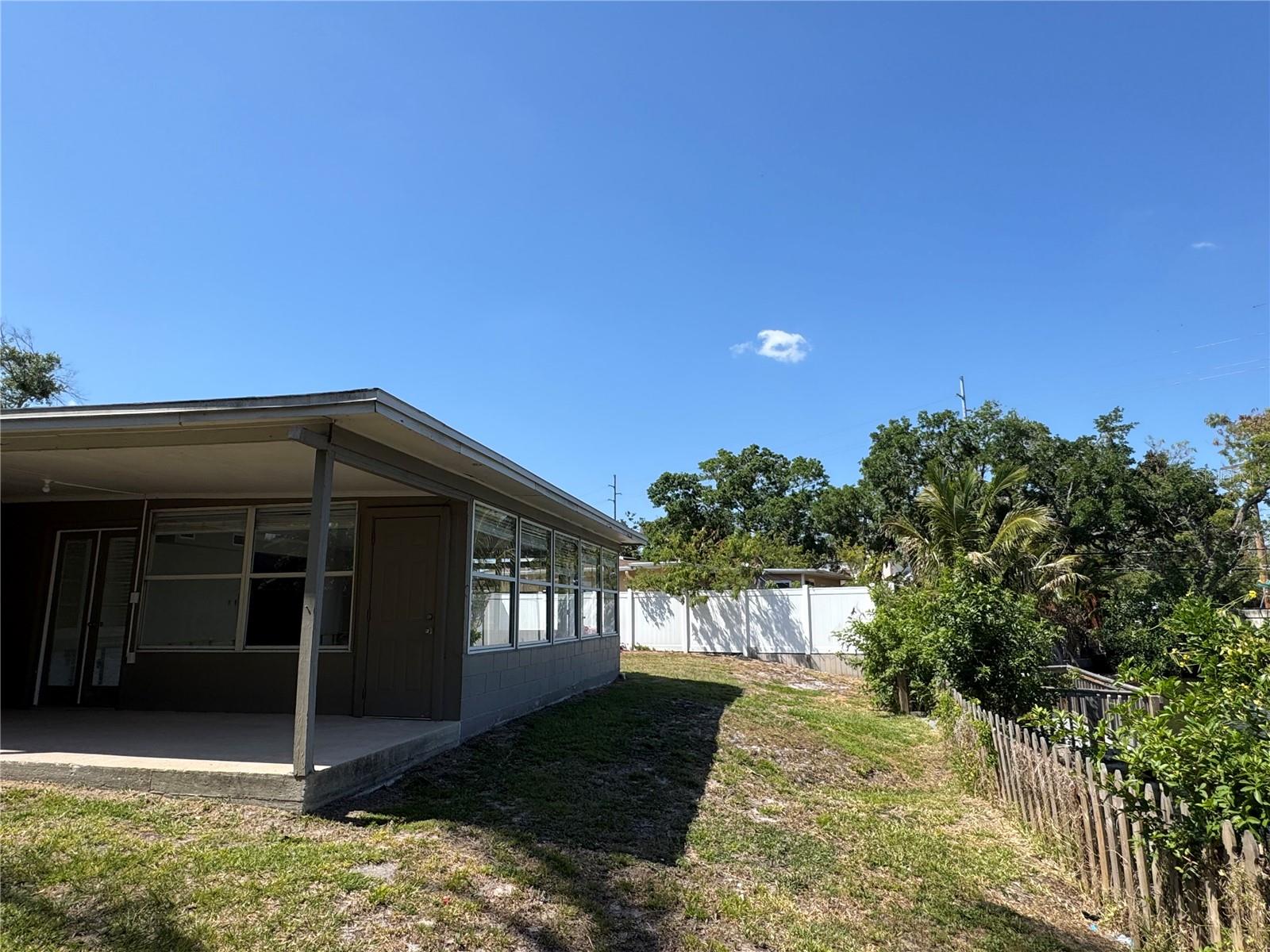 Image 42 of 50 For 5813 Oxford Drive