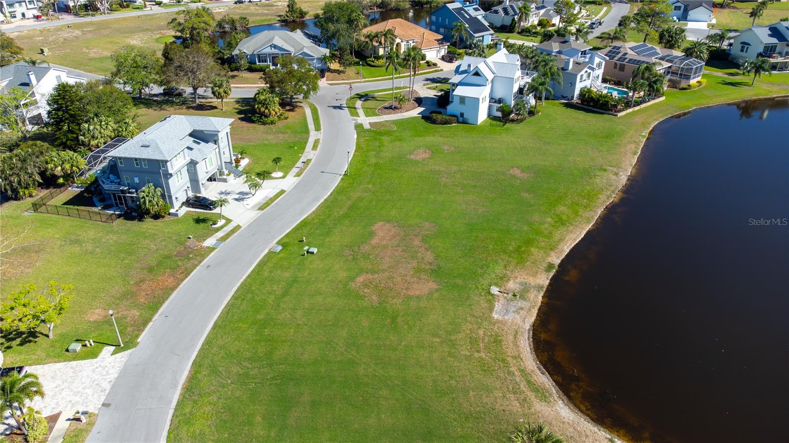 Image 6 of 17 For 85 Sandpiper Pointe Court