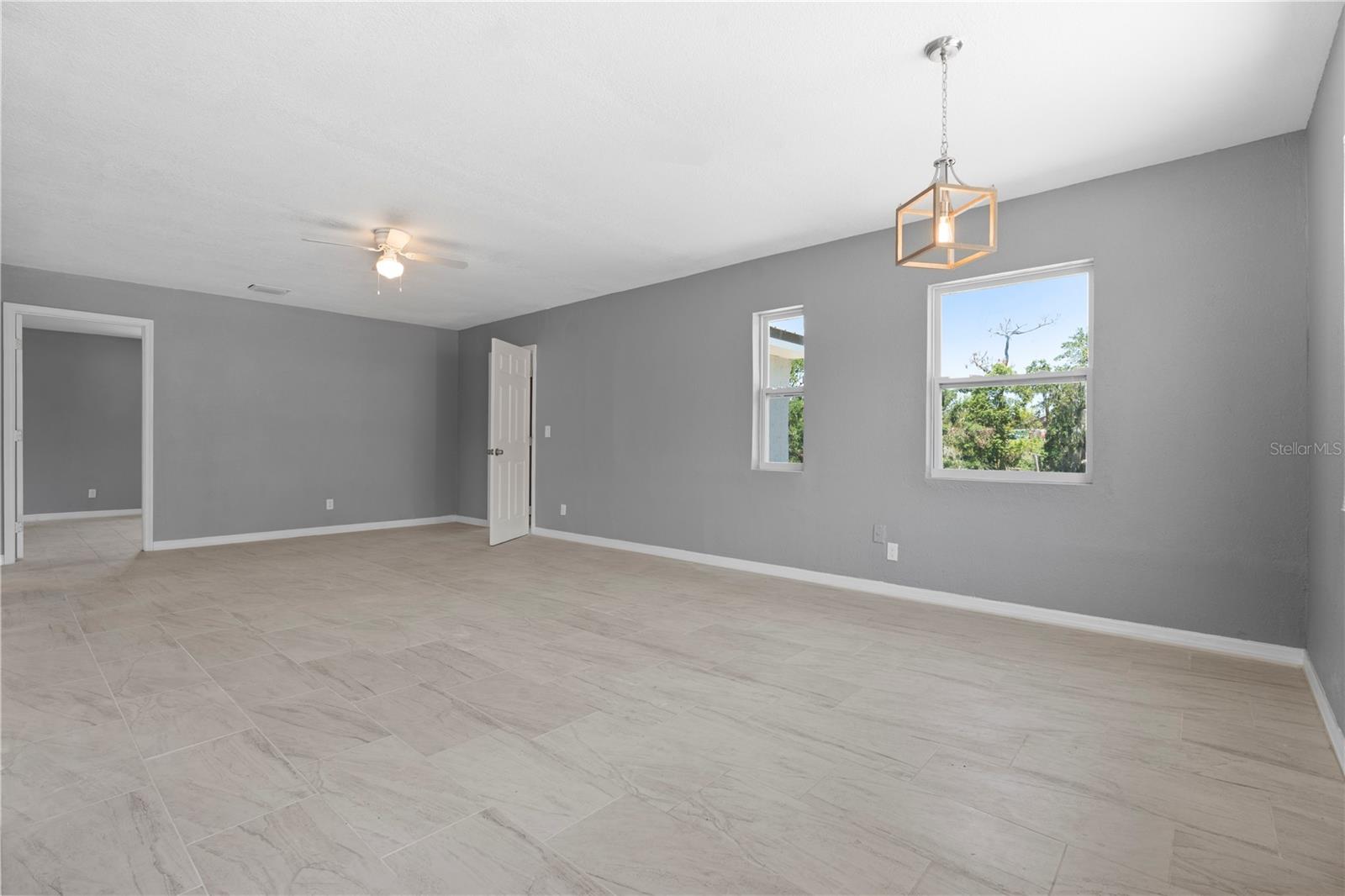 Image 11 of 34 For 11009 Spivey Road 1