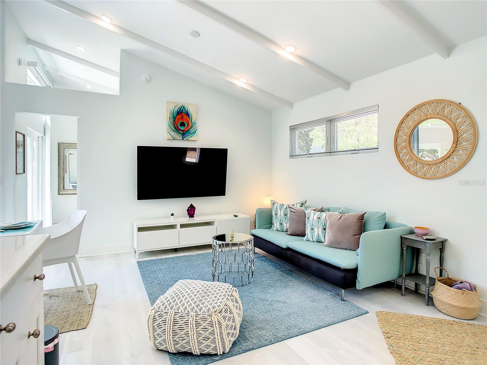 Image 4 of 48 For 5111 28th Avenue N
