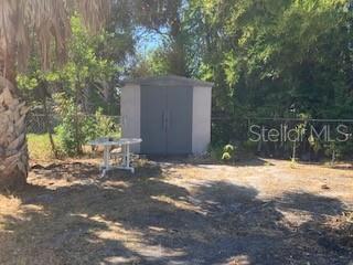 Listing photo id 9 for 7425 Maryland Avenue W