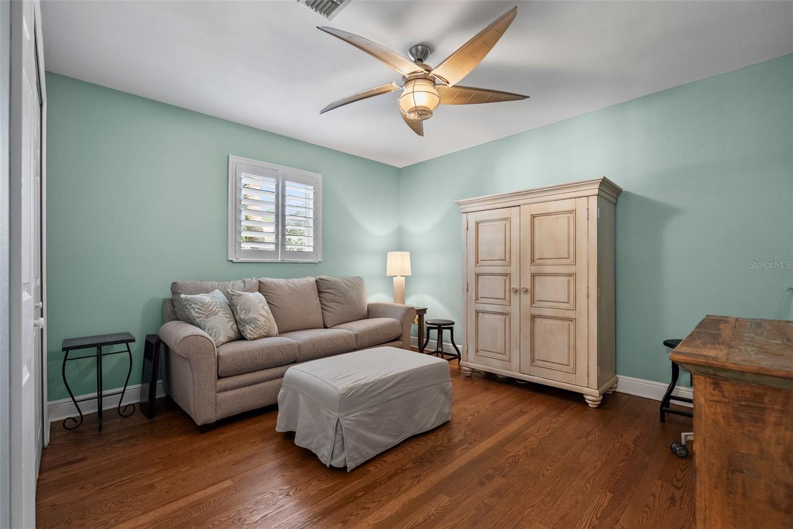 Image 19 of 50 For 297 1st Street W