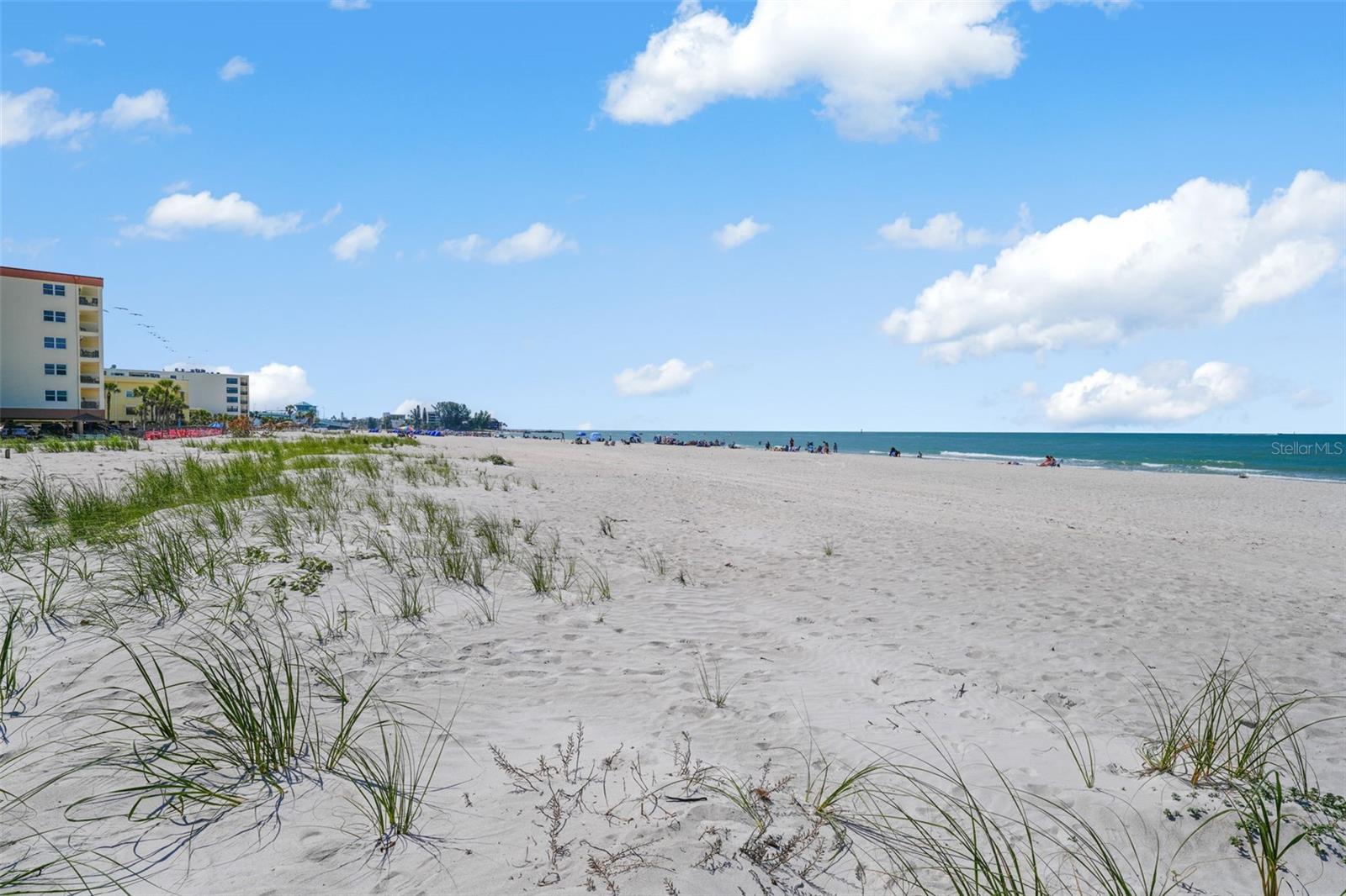 Listing photo id 2 for 13062 Gulf Boulevard