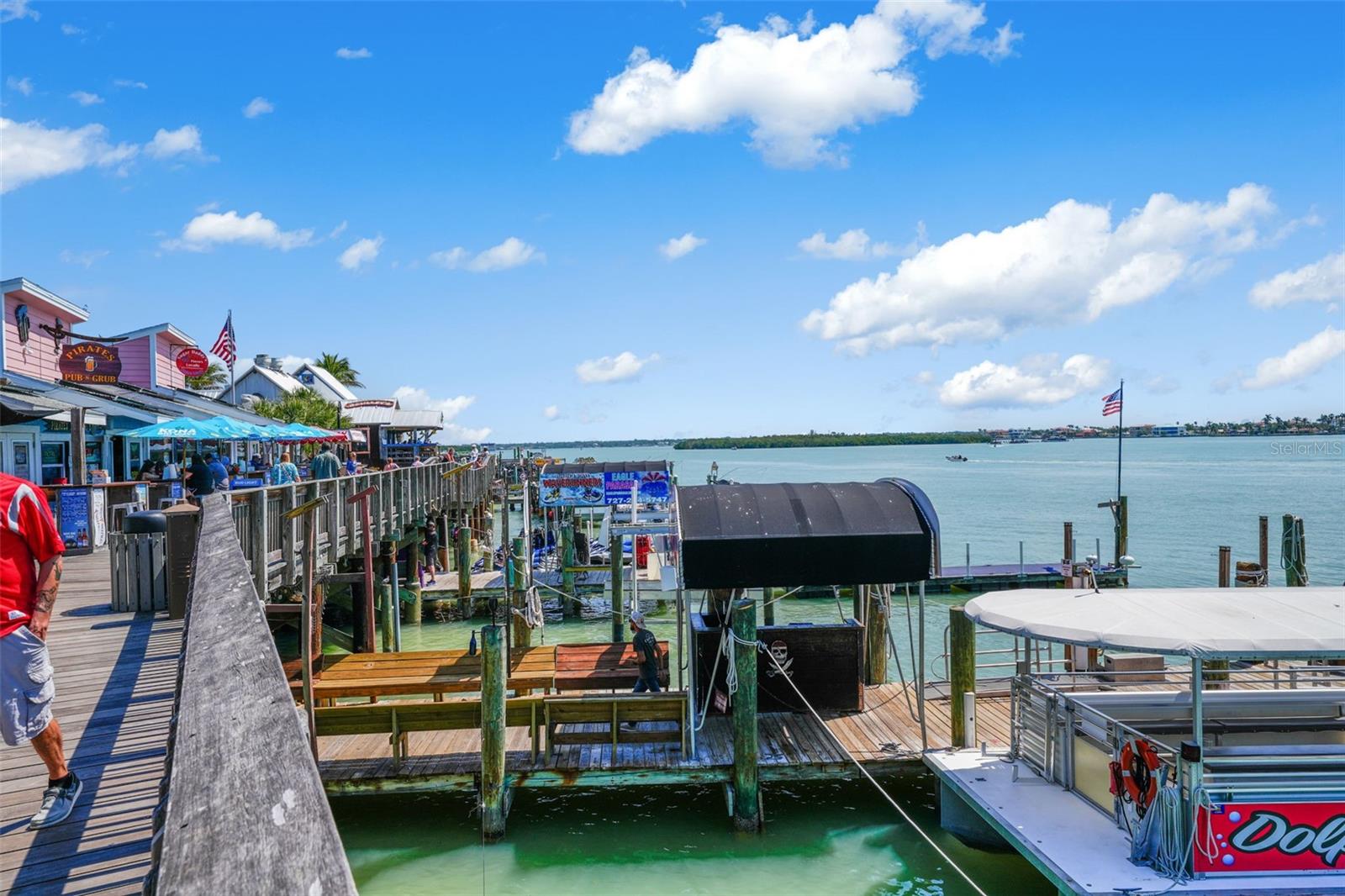 Listing photo id 63 for 13062 Gulf Boulevard