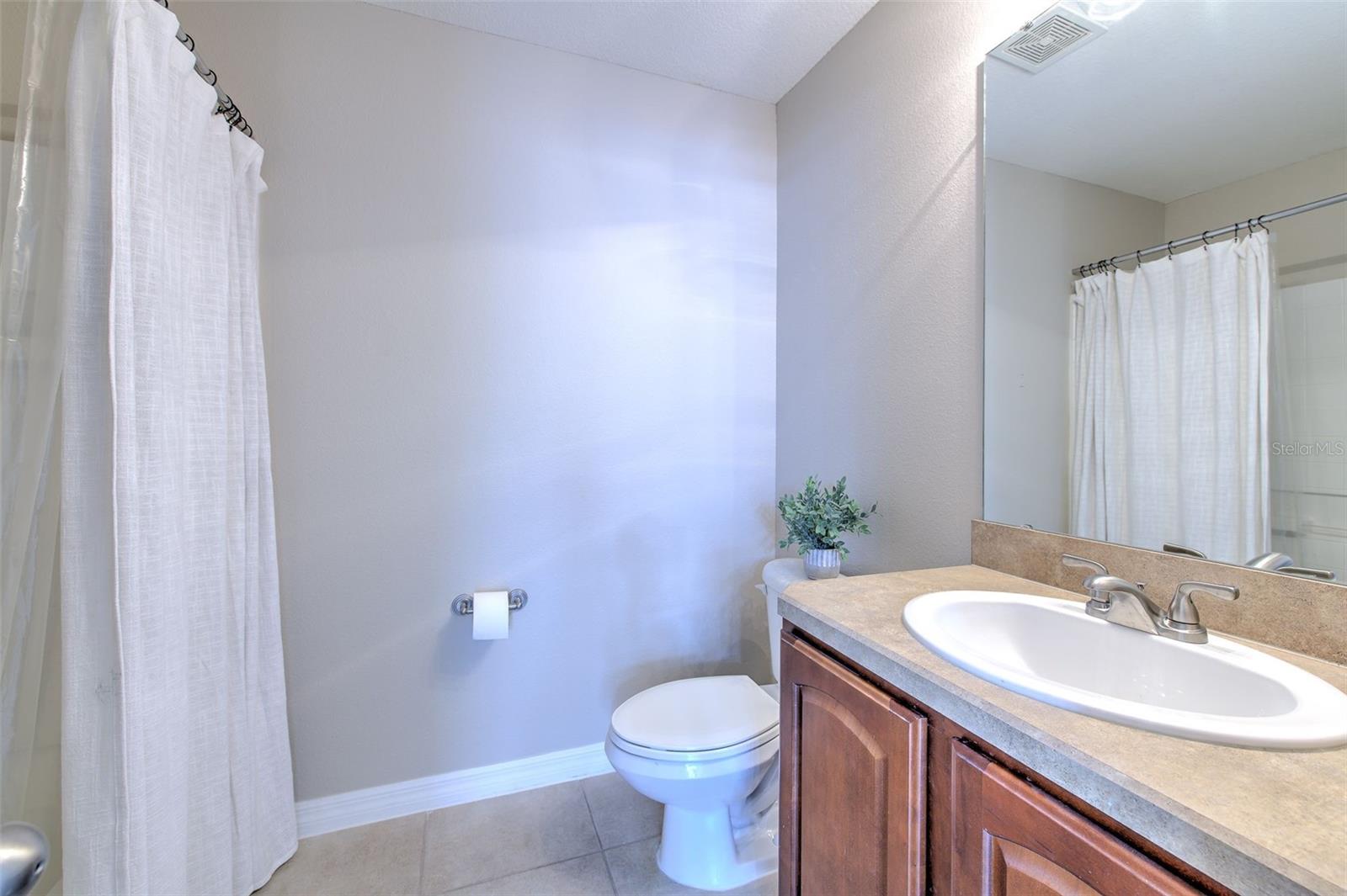 Image 19 of 23 For 6782 Breezy Palm Drive