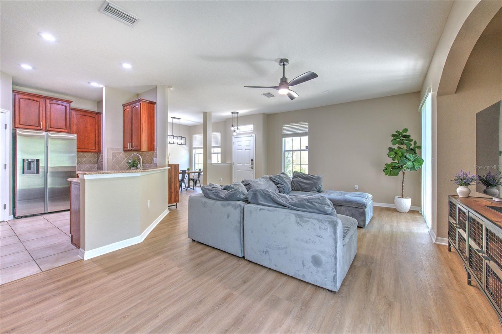 Image 7 of 23 For 6782 Breezy Palm Drive
