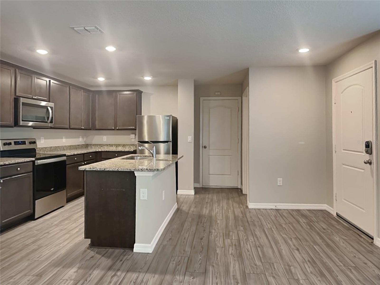 Image 4 of 15 For 1576 Wynford Circle
