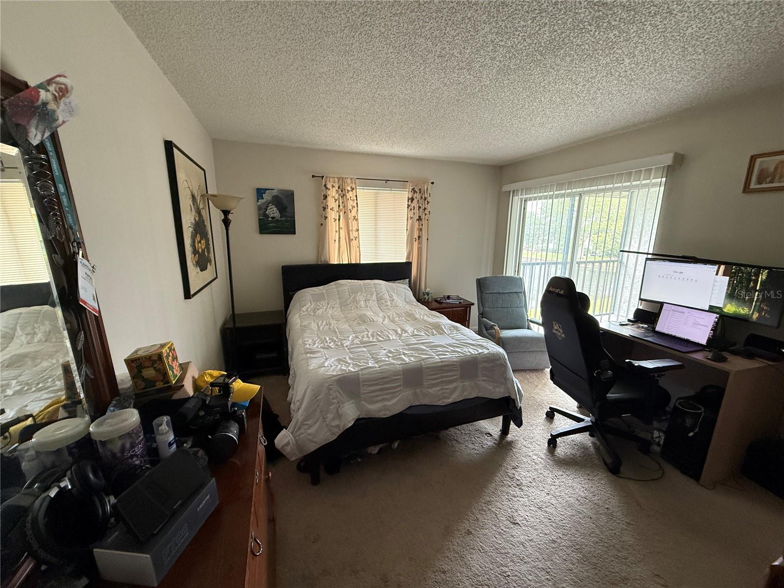 Listing photo id 9 for 11201 122nd Avenue 126
