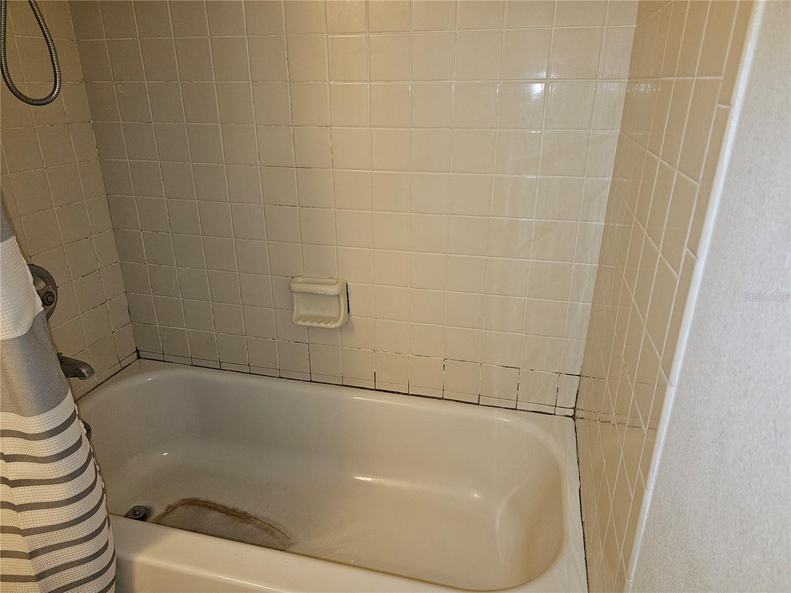 Listing photo id 19 for 11201 122nd Avenue 126