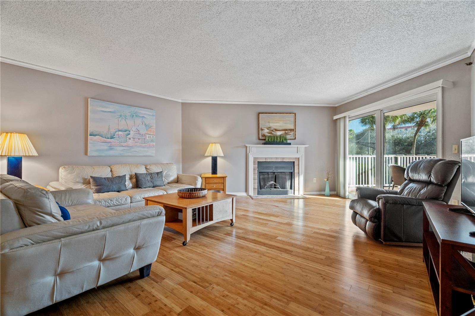 Image 10 of 40 For 18400 Gulf Boulevard 1105