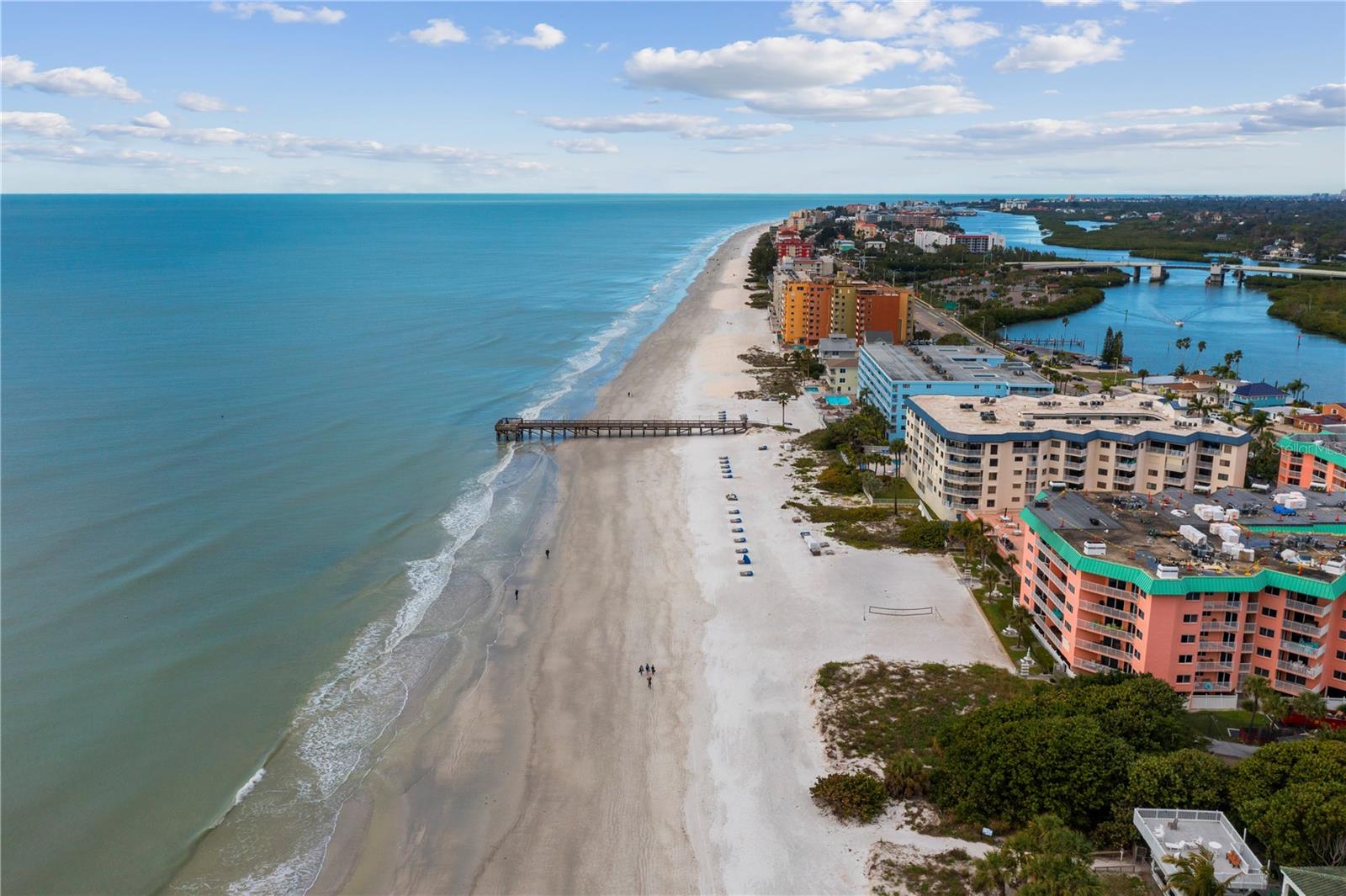Image 17 of 40 For 18400 Gulf Boulevard 1105