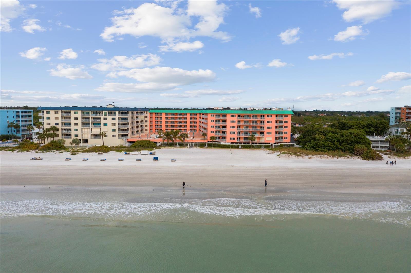 Image 18 of 40 For 18400 Gulf Boulevard 1105