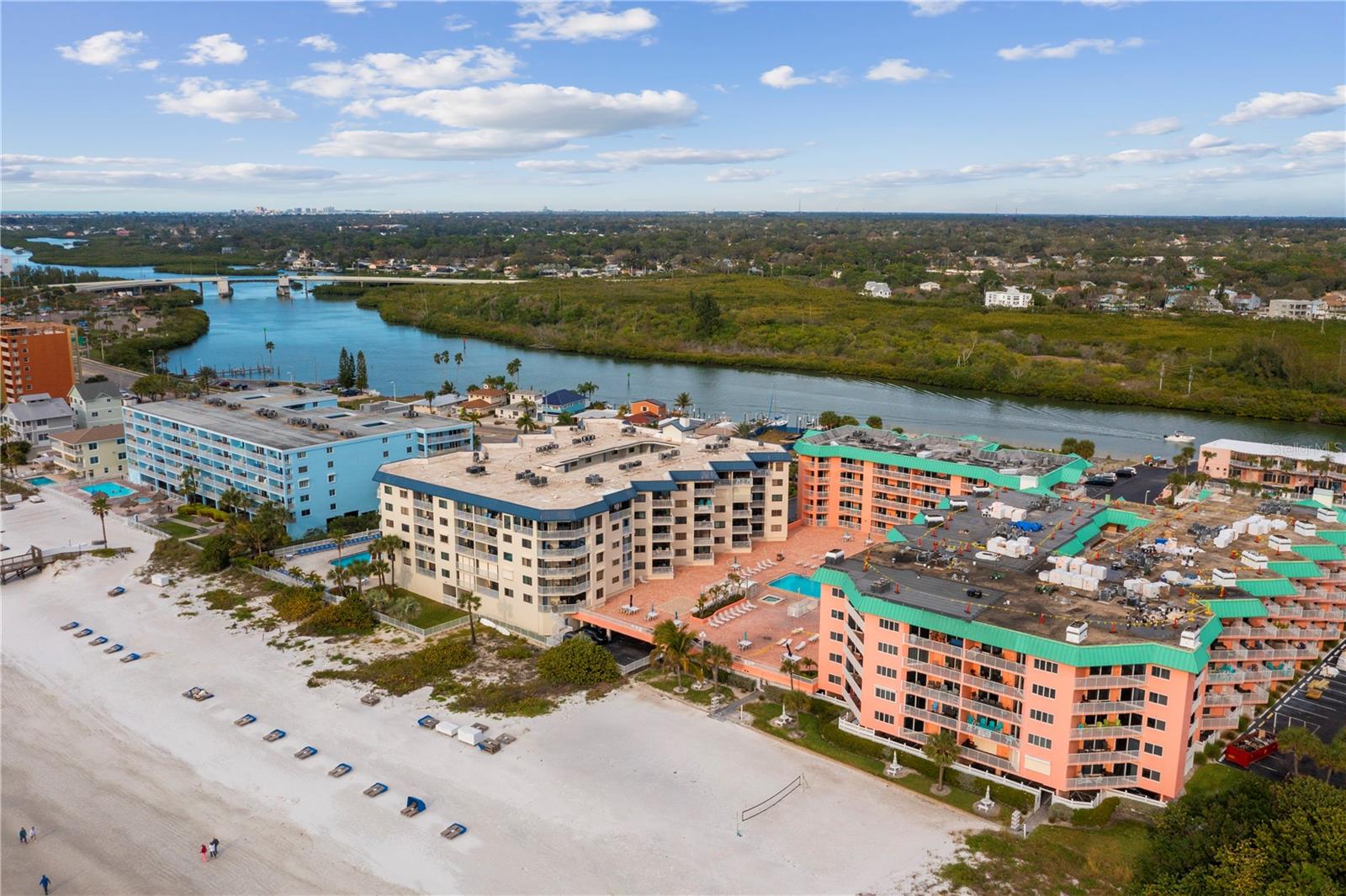 Image 23 of 40 For 18400 Gulf Boulevard 1105