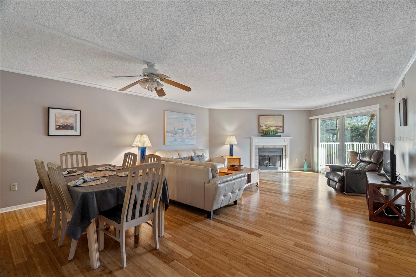 Image 3 of 40 For 18400 Gulf Boulevard 1105