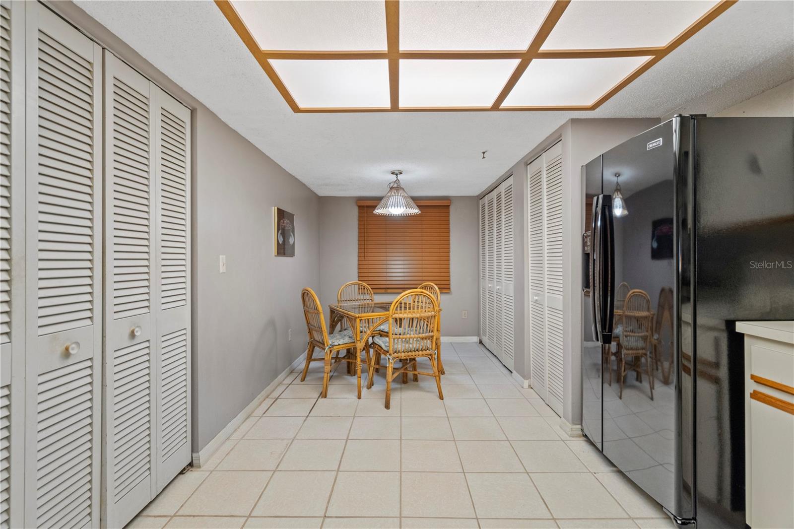 Image 7 of 40 For 18400 Gulf Boulevard 1105