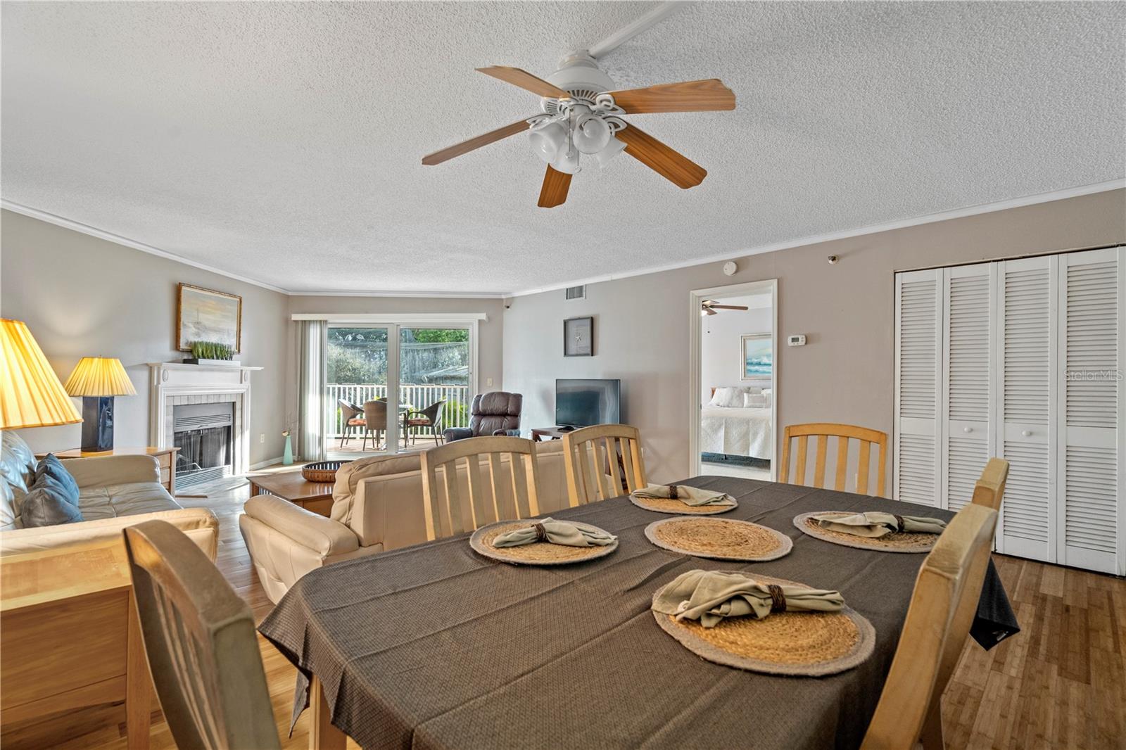 Image 8 of 40 For 18400 Gulf Boulevard 1105