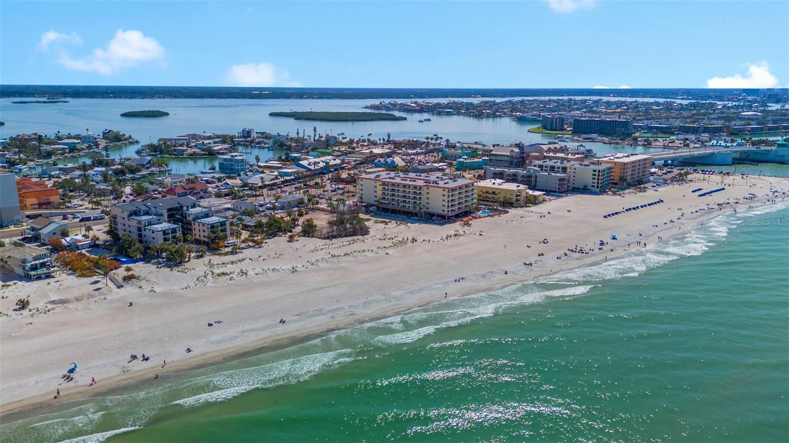 Image 16 of 66 For 13062 Gulf Boulevard
