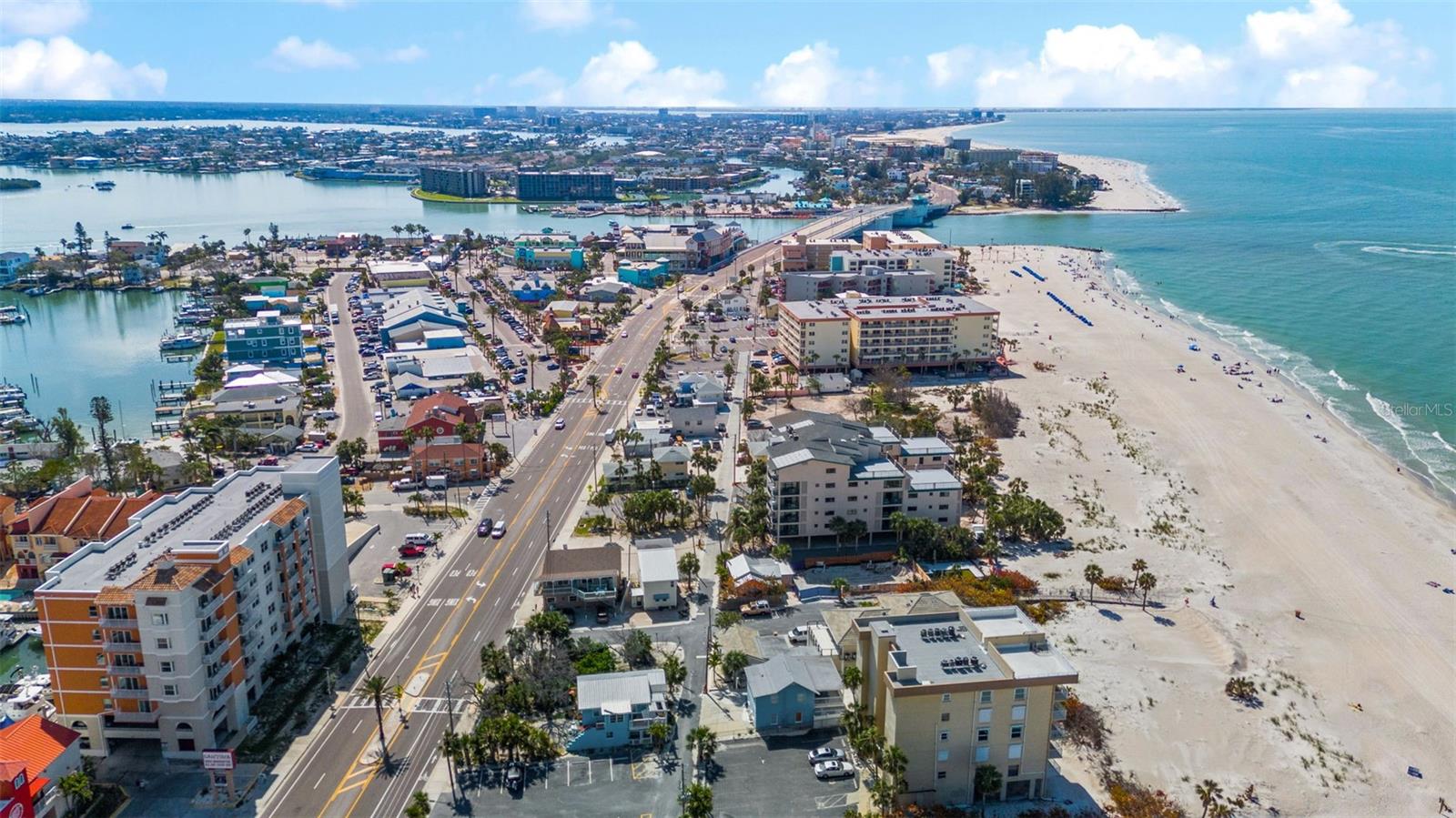 Image 19 of 66 For 13062 Gulf Boulevard