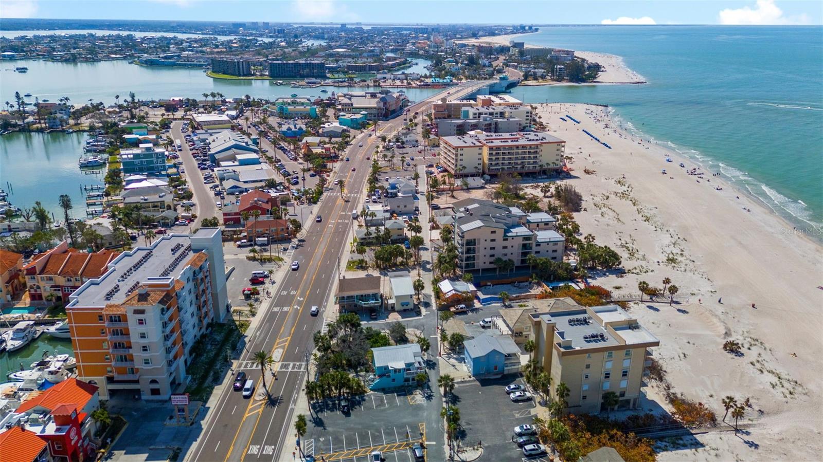 Image 20 of 66 For 13062 Gulf Boulevard