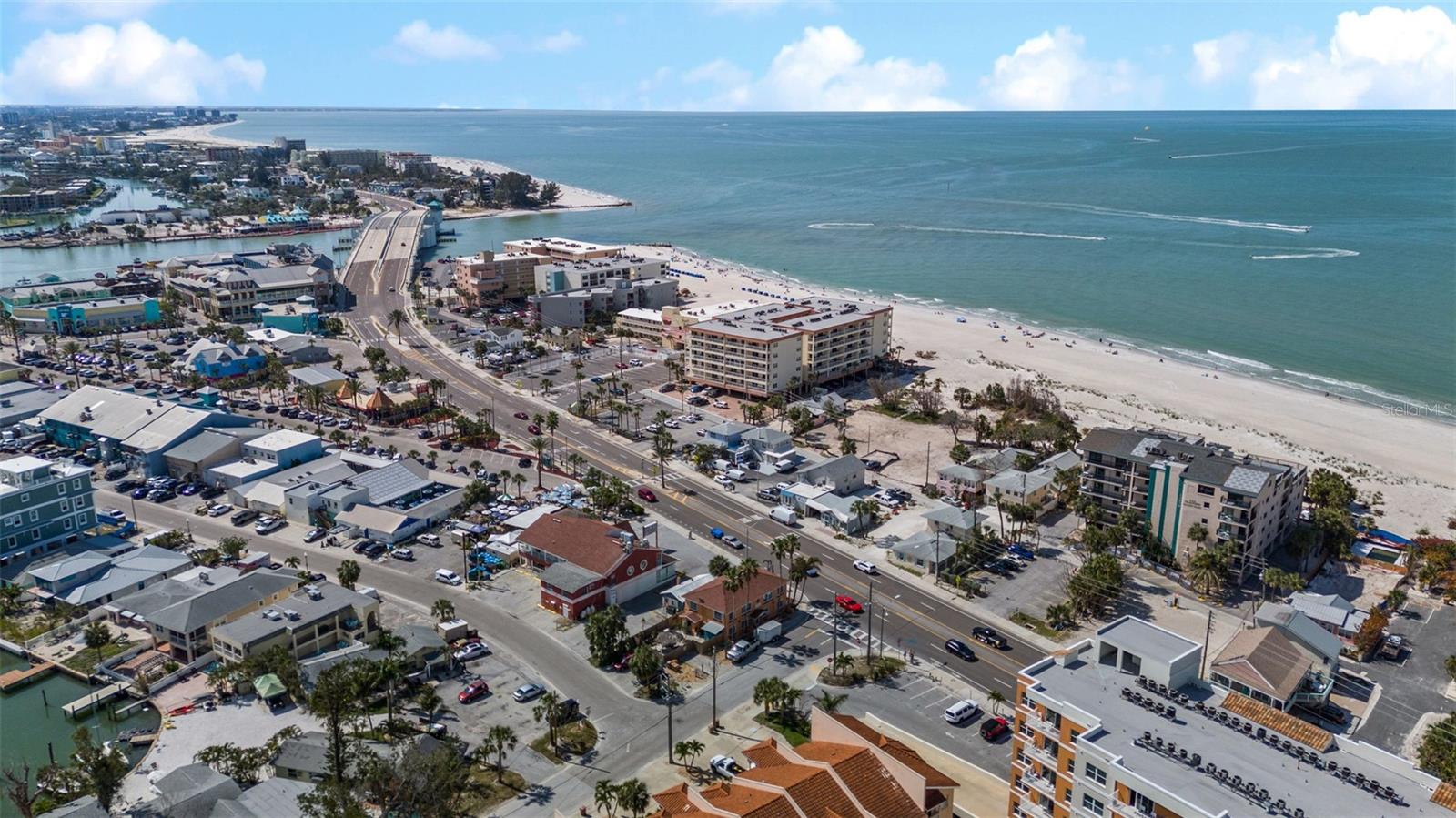 Image 23 of 66 For 13062 Gulf Boulevard