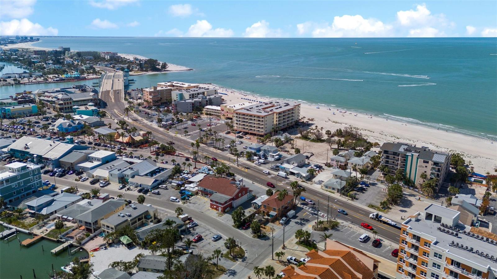 Image 24 of 66 For 13062 Gulf Boulevard
