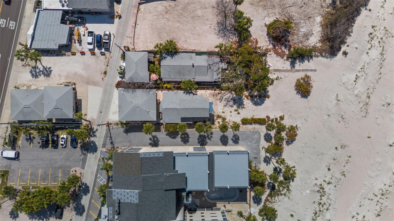 Image 30 of 66 For 13062 Gulf Boulevard