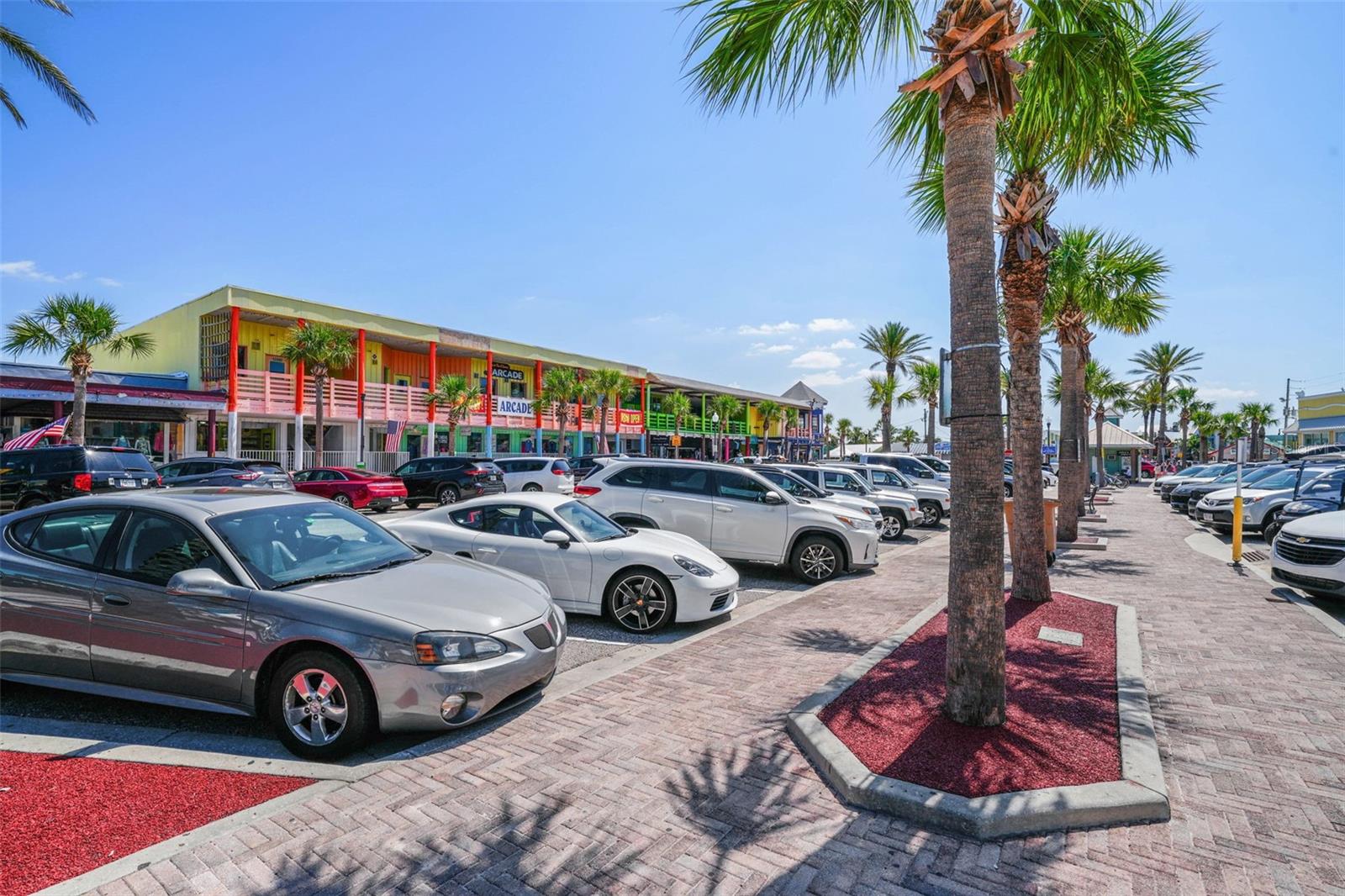 Image 37 of 66 For 13062 Gulf Boulevard