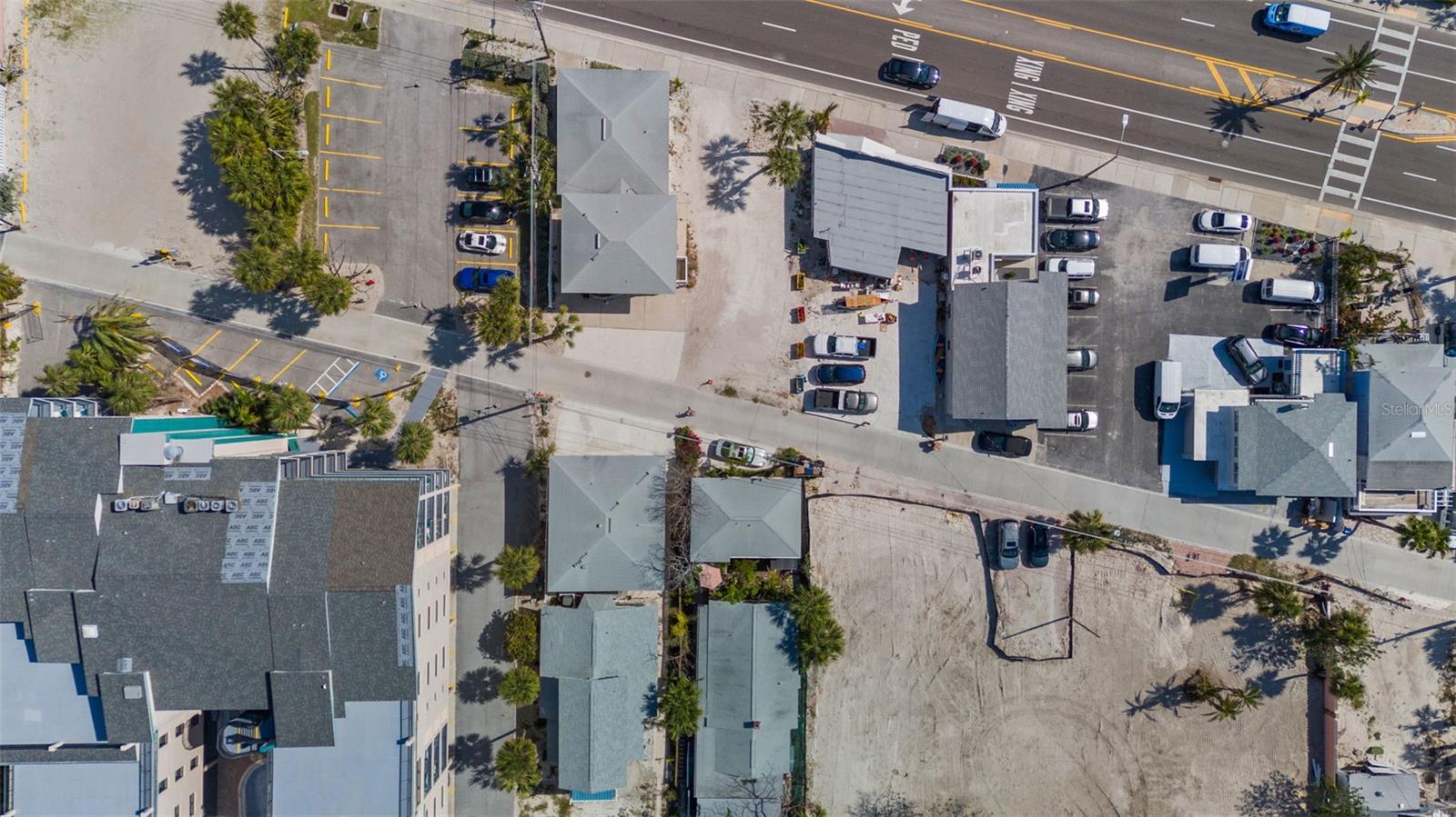 Image 4 of 66 For 13062 Gulf Boulevard