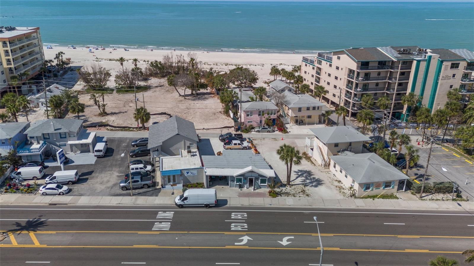 Image 8 of 66 For 13062 Gulf Boulevard