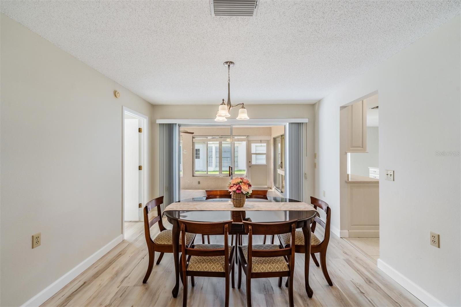 Image 11 of 57 For 3956 Tarpon Pointe Circle