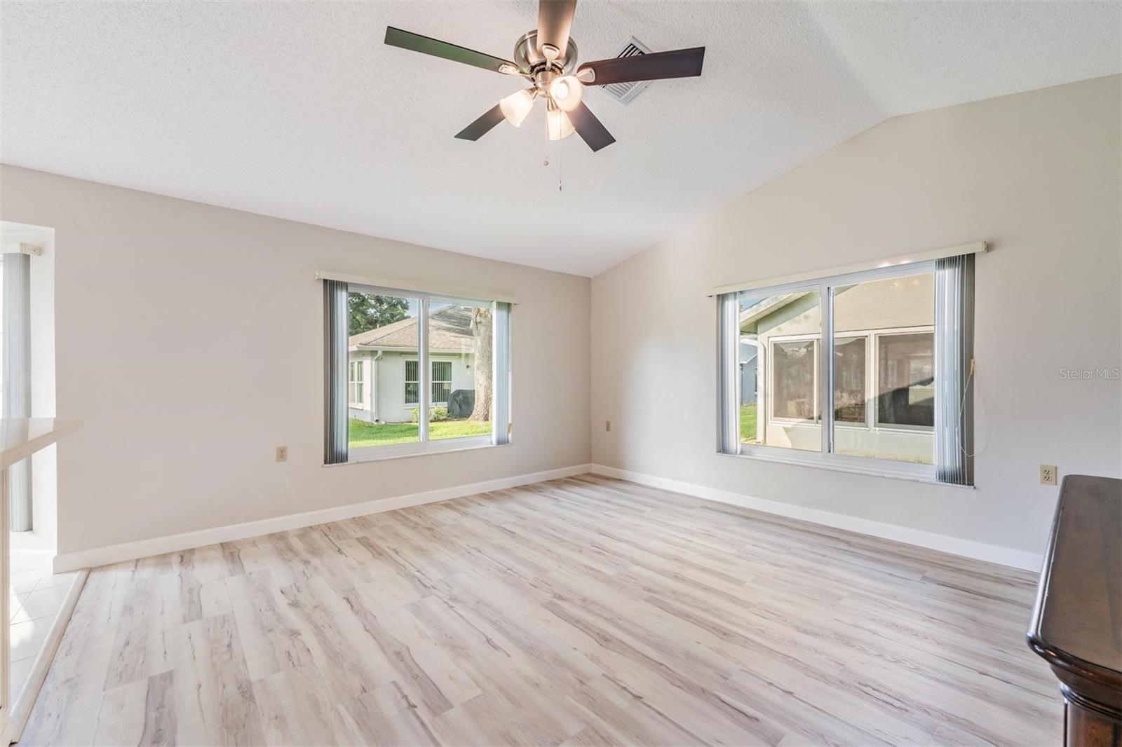 Image 20 of 57 For 3956 Tarpon Pointe Circle