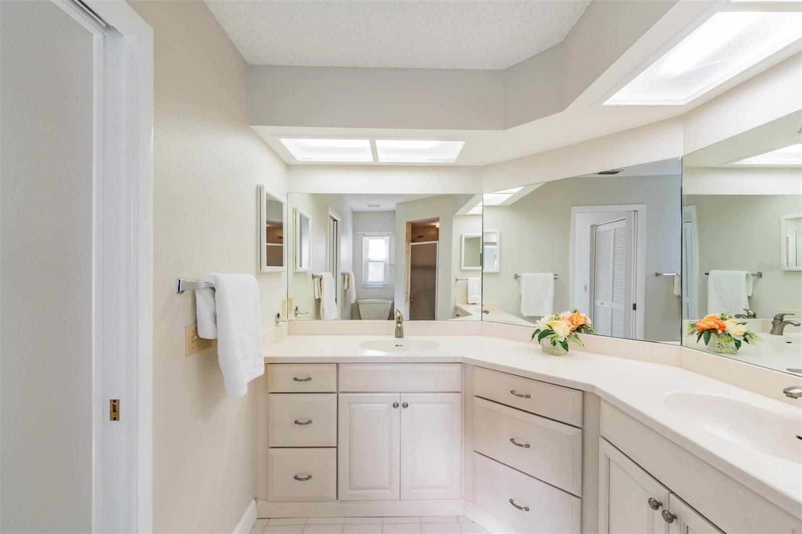 Image 25 of 57 For 3956 Tarpon Pointe Circle