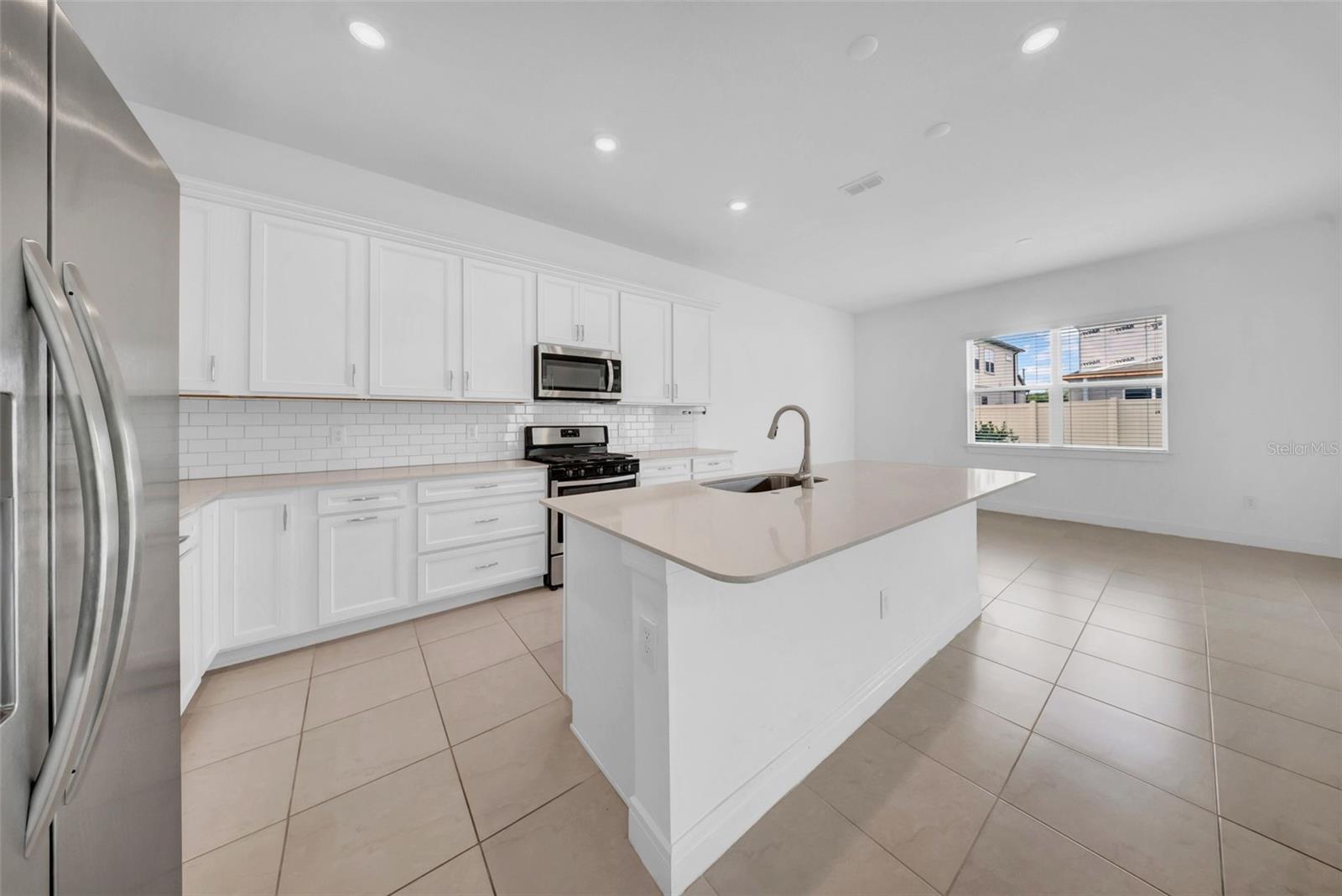 Image 19 of 56 For 13855 Sharp Hawk Drive