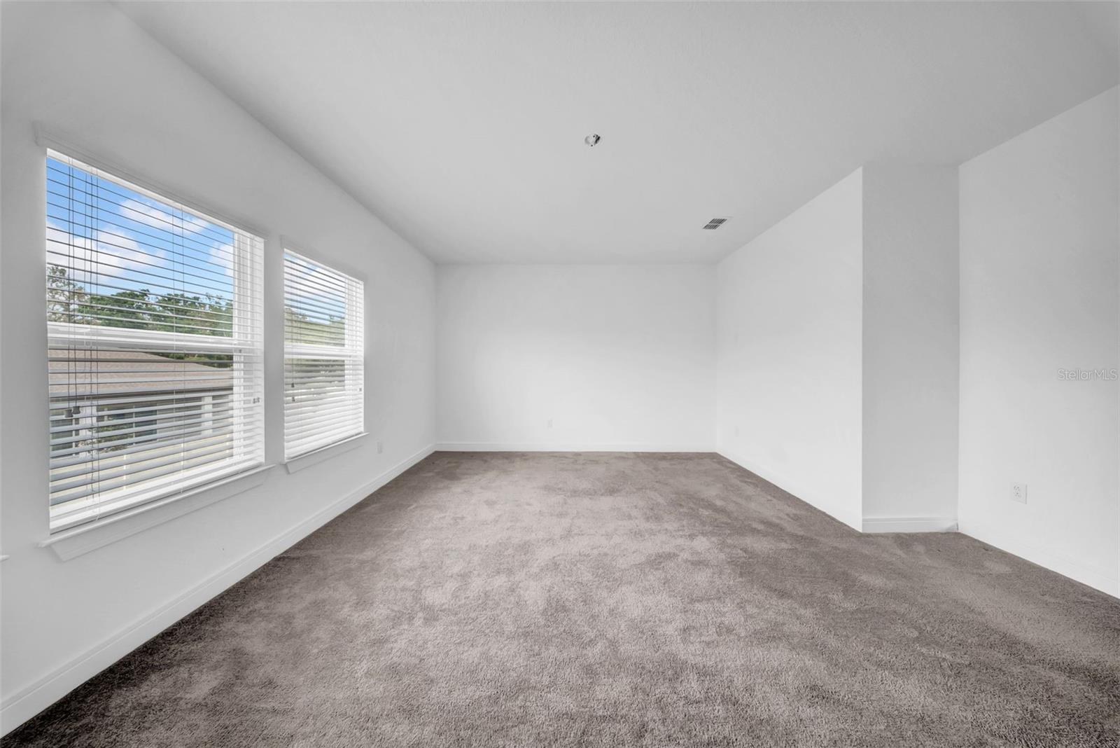 Image 26 of 56 For 13855 Sharp Hawk Drive