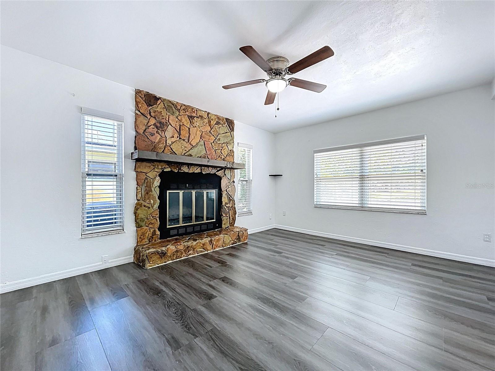 Image 5 of 23 For 2152 74th Street N