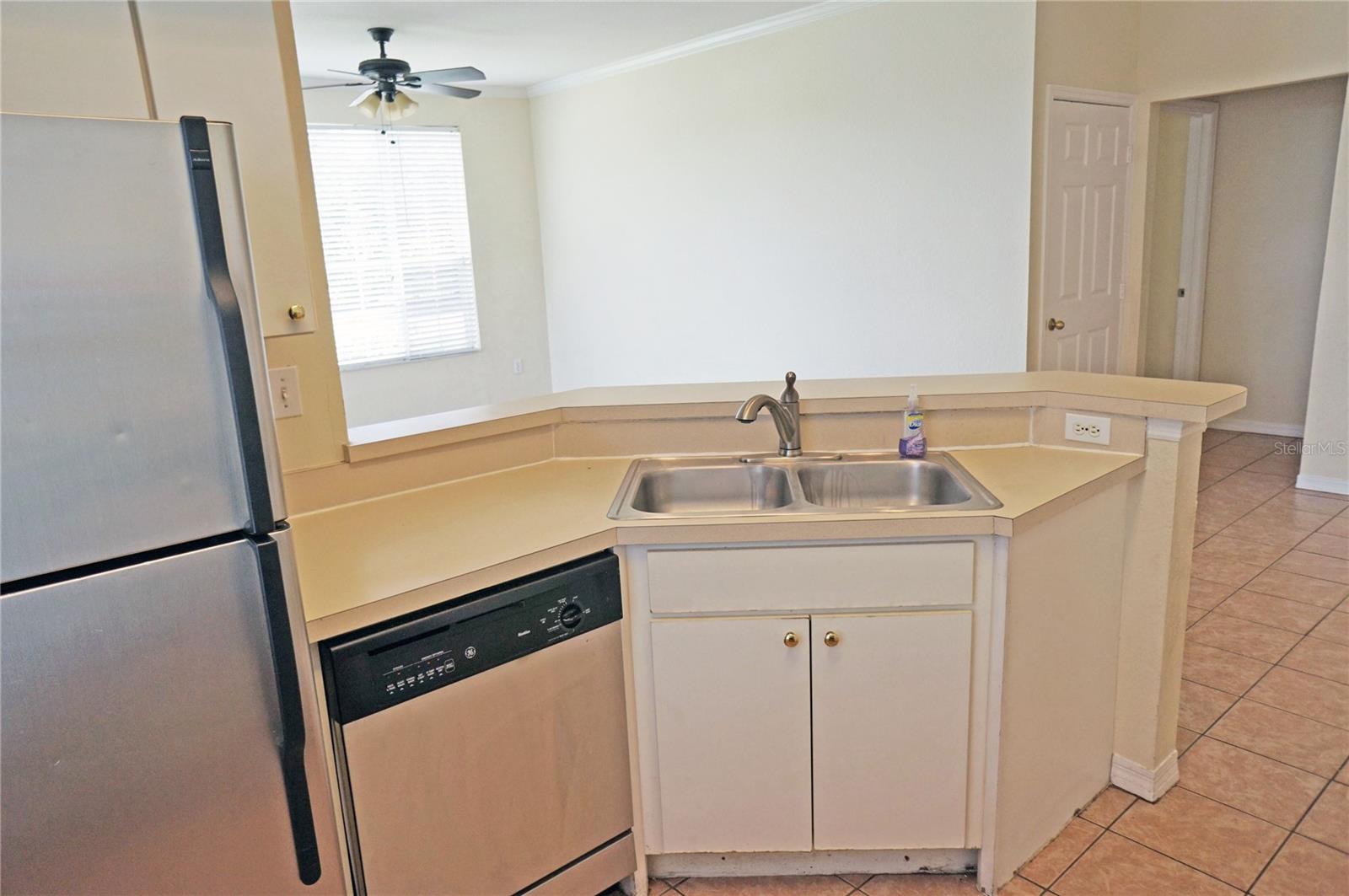 Image 11 of 35 For 9850 Lake Chase Island Way 9850