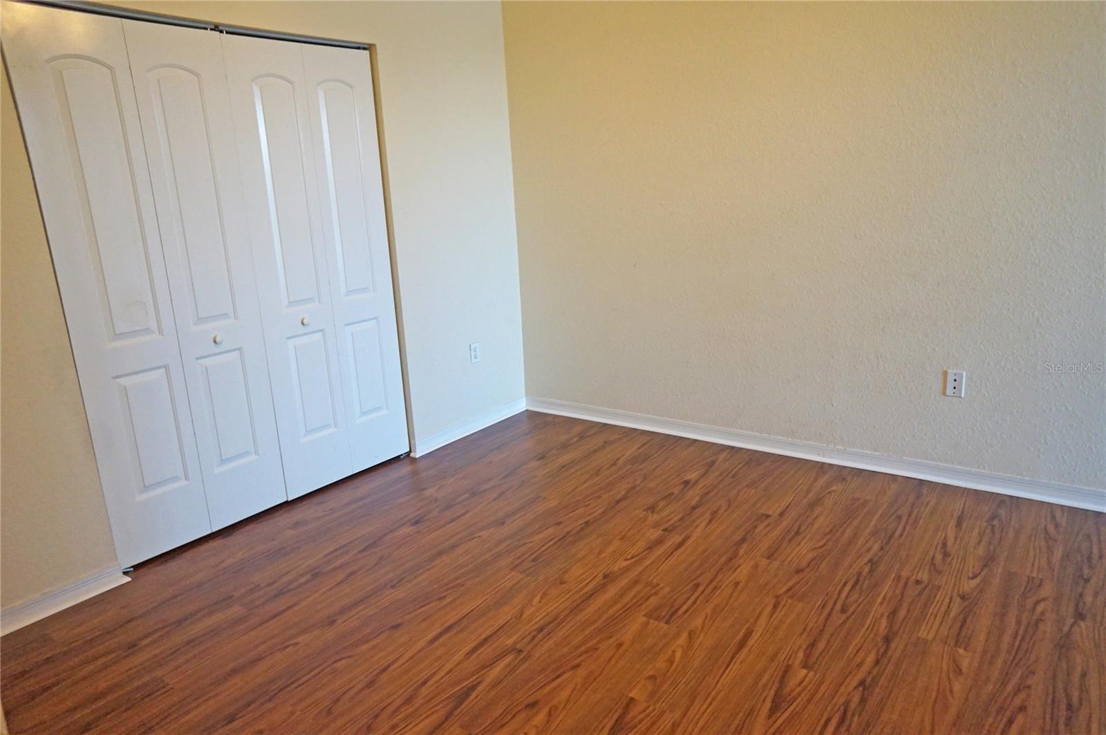 Image 21 of 35 For 9850 Lake Chase Island Way 9850
