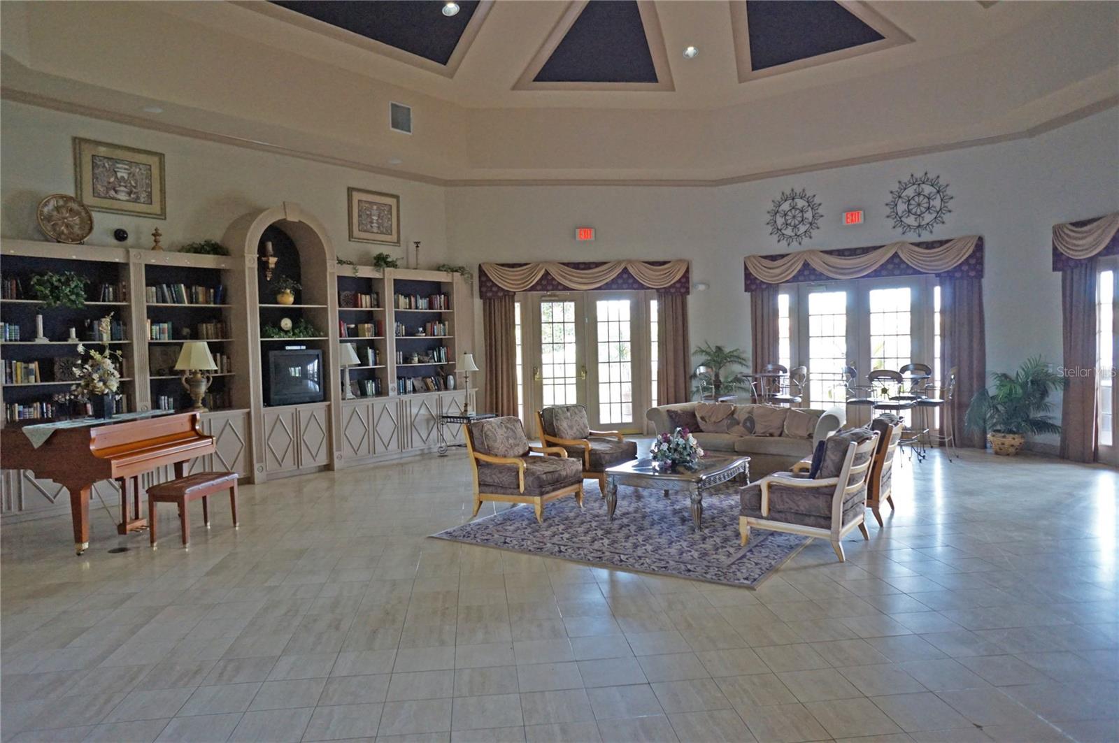 Image 24 of 35 For 9850 Lake Chase Island Way 9850