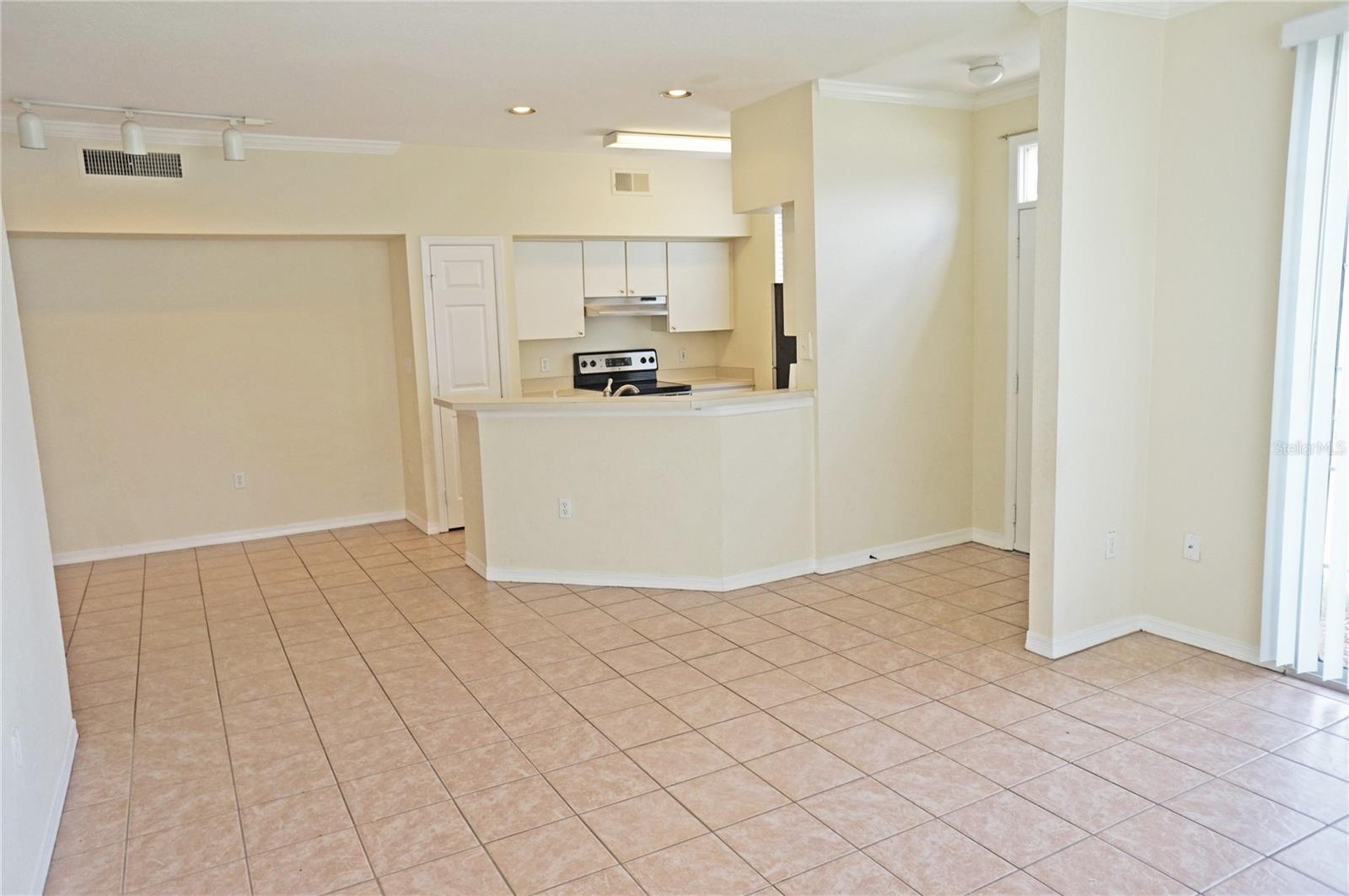 Image 6 of 35 For 9850 Lake Chase Island Way 9850