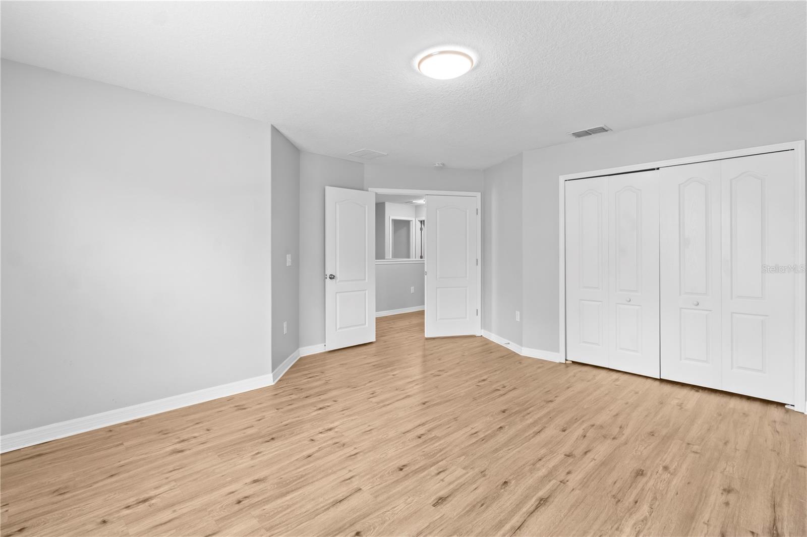 Image 11 of 44 For 13174 Royal Pines Avenue