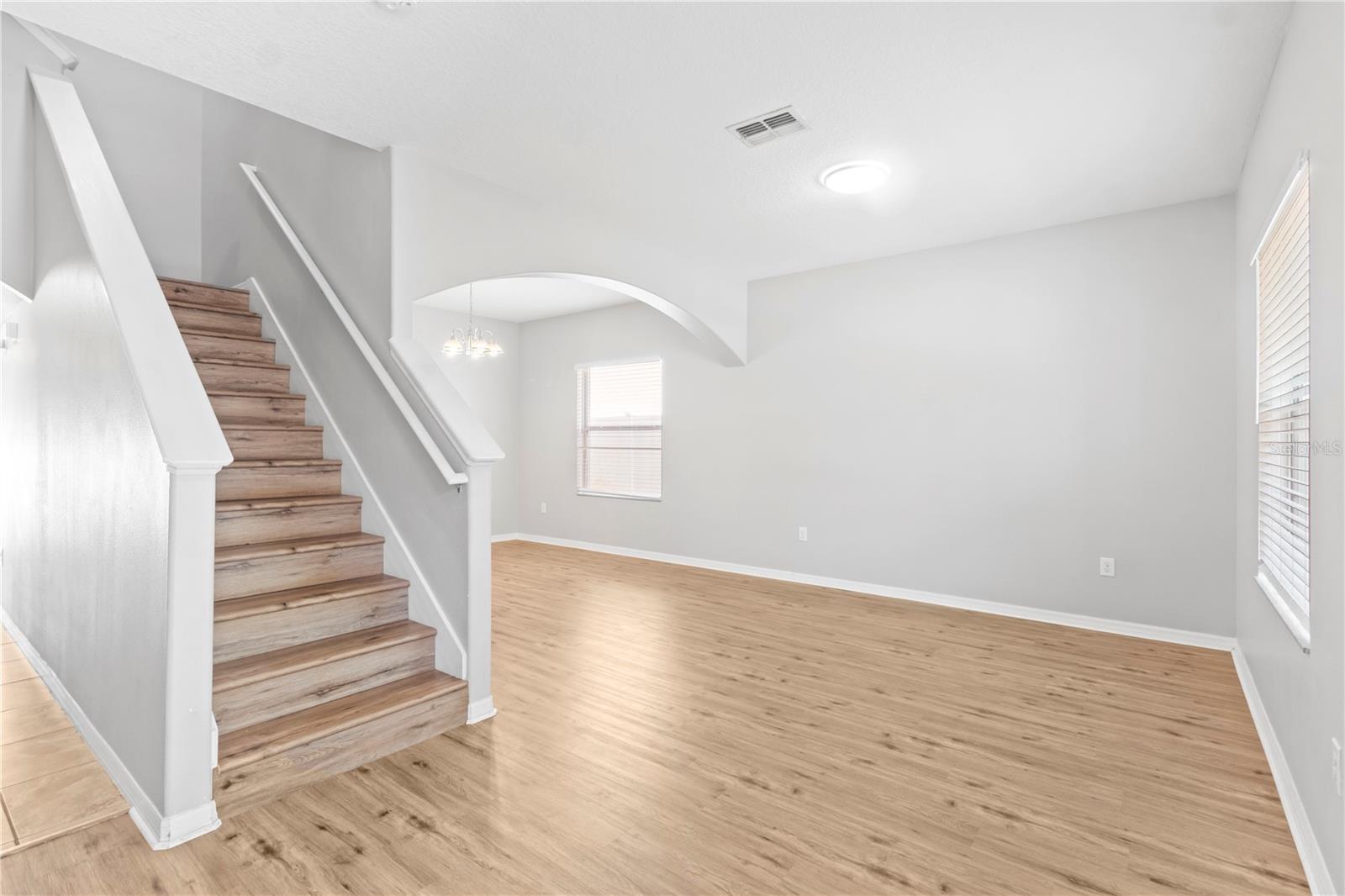 Image 19 of 44 For 13174 Royal Pines Avenue